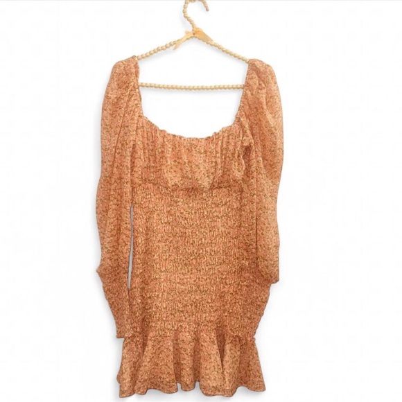 NWOT Miss Lola Floral Long Sleeve Dress Size M - FREE SHIPPING ๐
๐ฝ - Picture 6 of 6